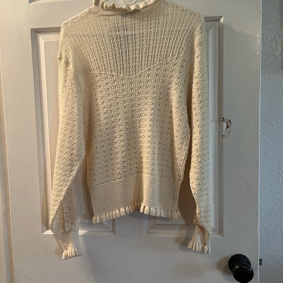 Zara sweater - Picture 2 of 3
